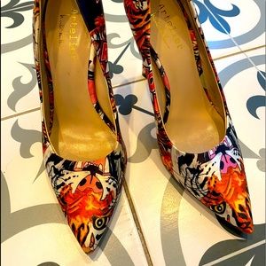 Nicole Miller Atelier Satin Tiger Heels 🔥